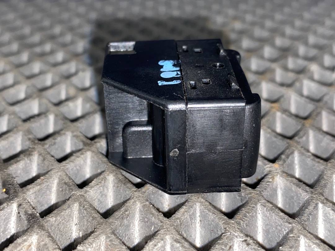 Кнопка стеклоподъемника, 383 рублей, Красноярск