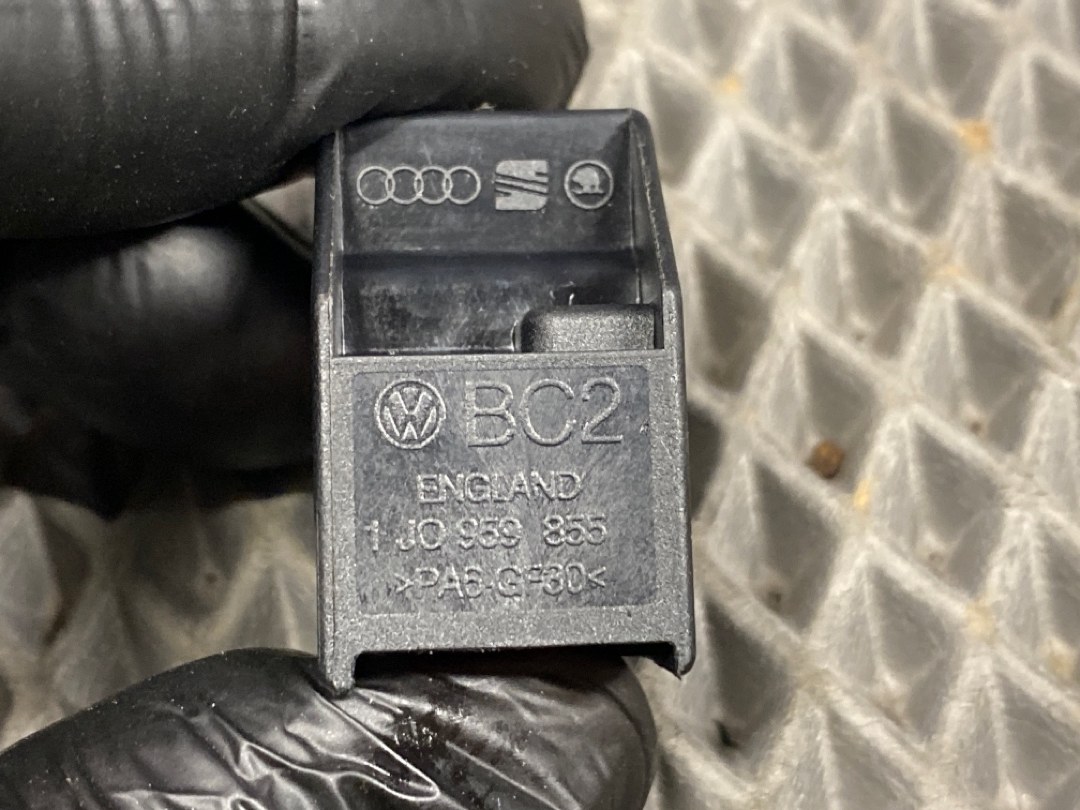 Кнопка стеклоподъемника, 383 рублей, Красноярск