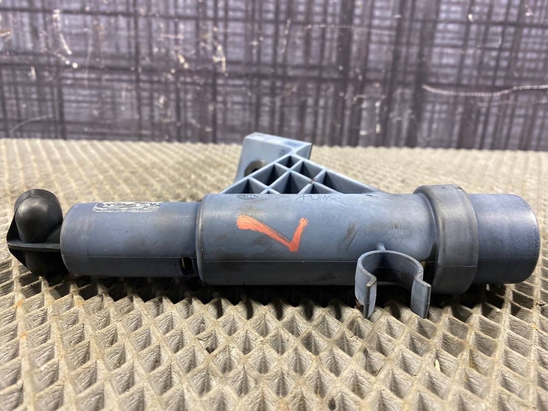 Форсунка омывателя фар, 2125 рублей, Красноярск