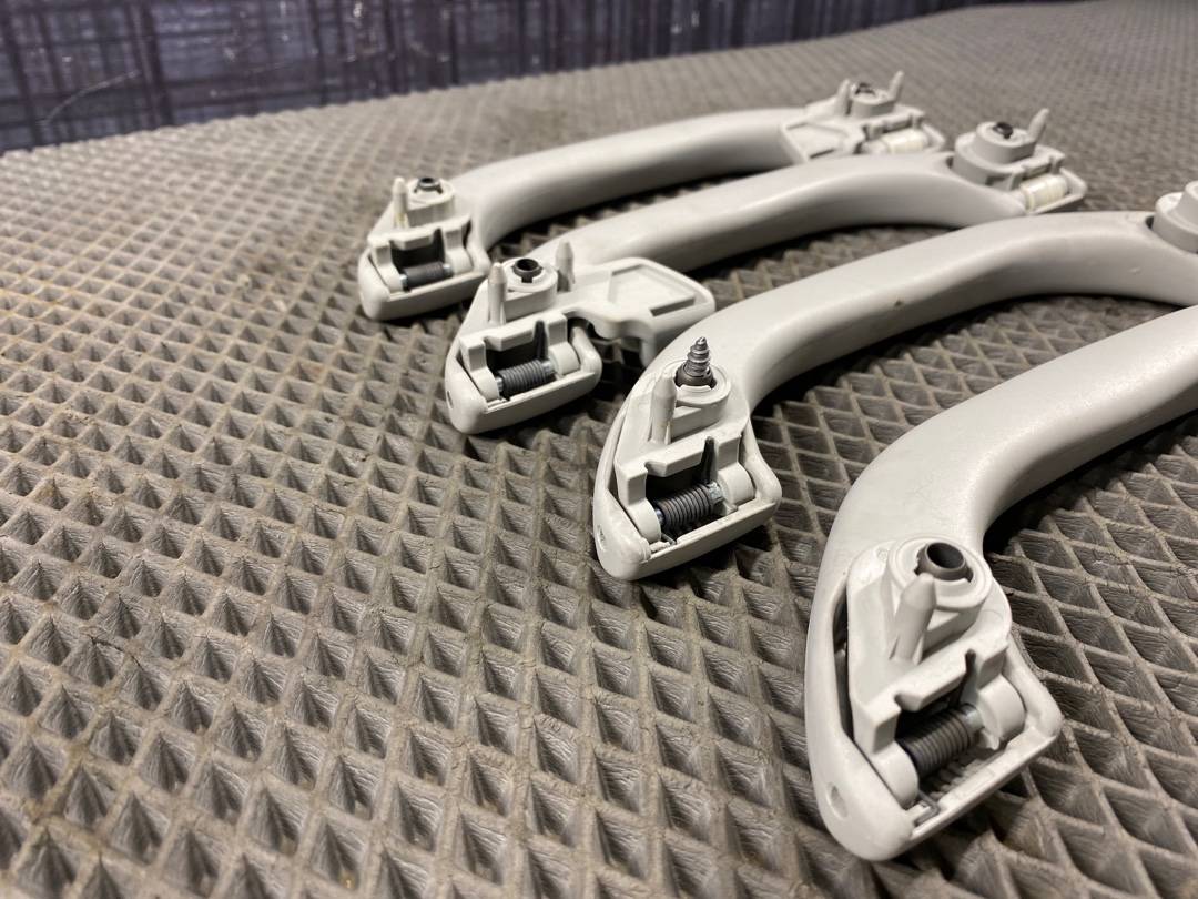 Потолочная ручка, 723 рублей, Красноярск