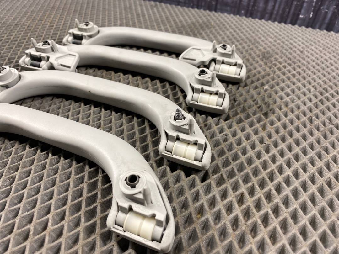 Потолочная ручка, 723 рублей, Красноярск