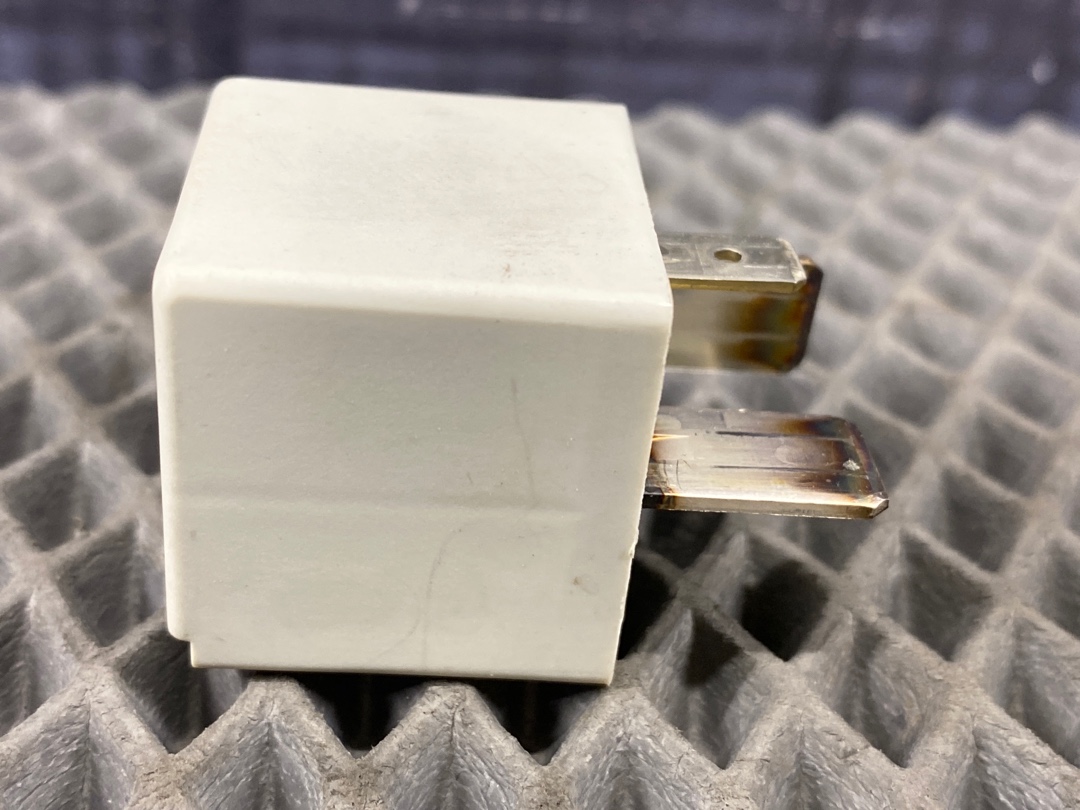 Реле, 383 рублей, Красноярск