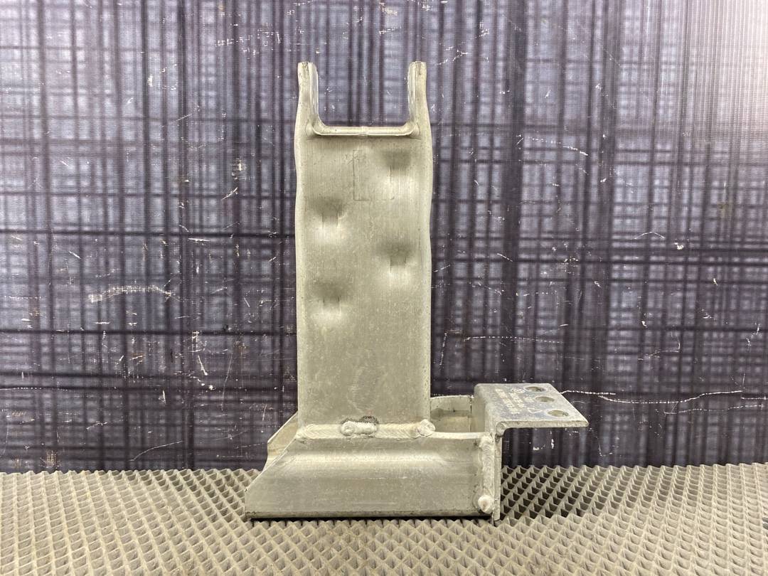 Кронштейн усилителя бампера, 1440 рублей, Красноярск