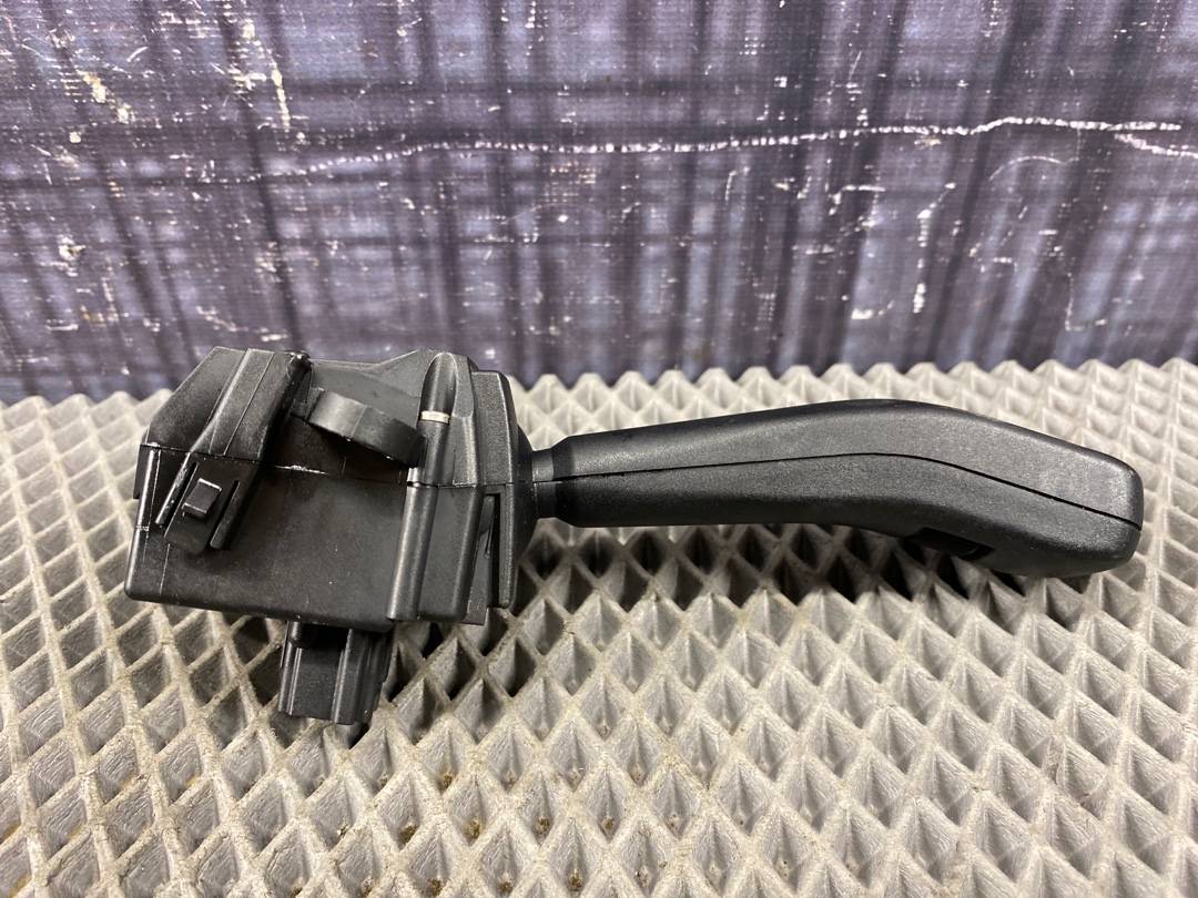 Подрулевой переключатель, 560 рублей, Красноярск