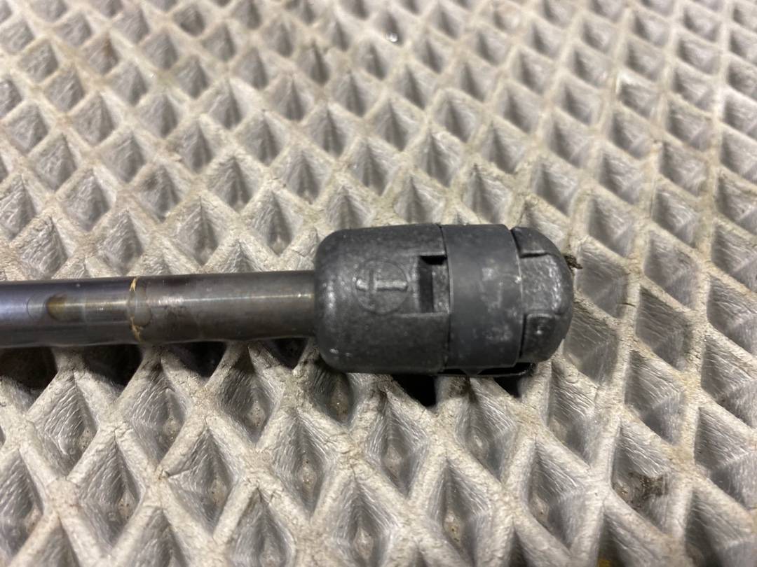 Амортизатор капота, 688 рублей, Красноярск