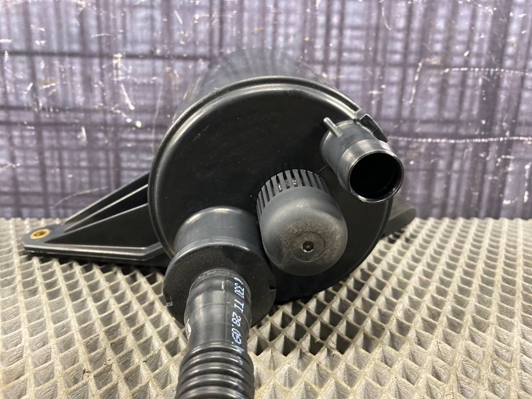 Адсорбер (фильтр паров топлива), 888 рублей, Красноярск