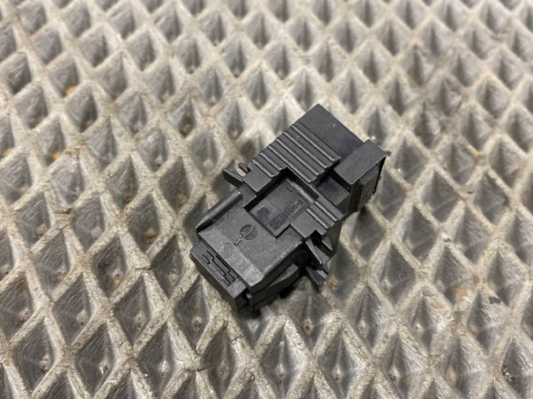 Концевик педали тормоза, 416 рублей, Красноярск