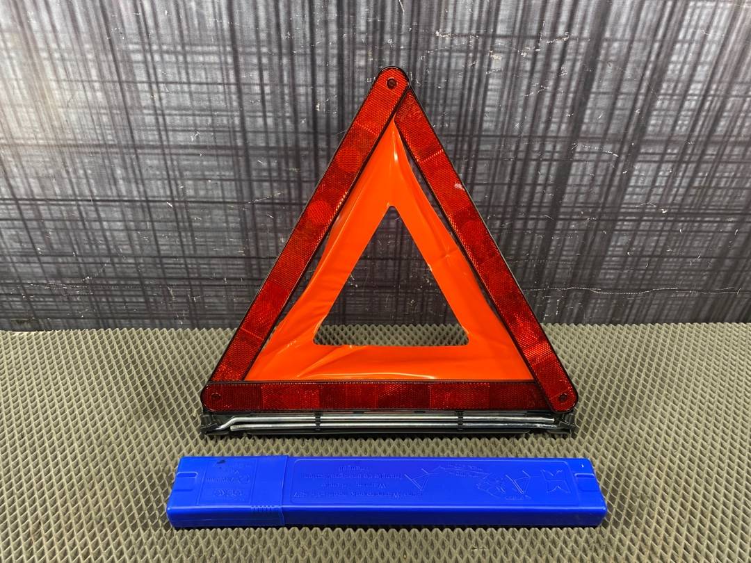 Знак аварийной остановки, 800 рублей, Красноярск