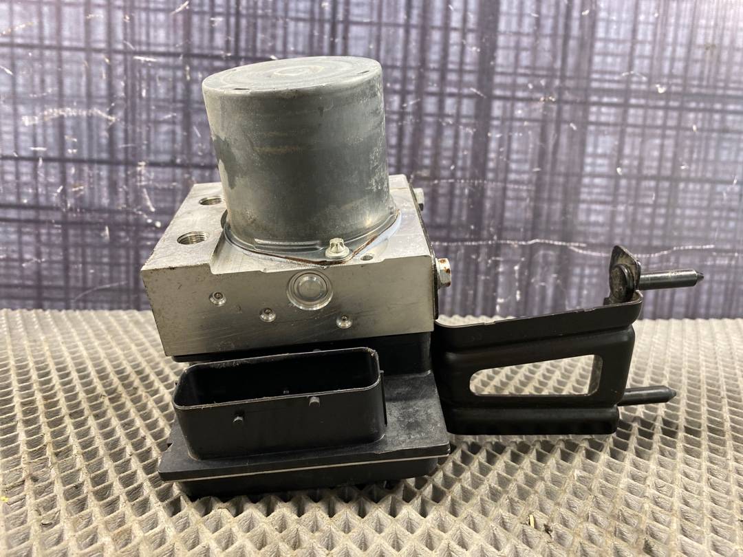 Блок ABS, 5168 рублей, Красноярск