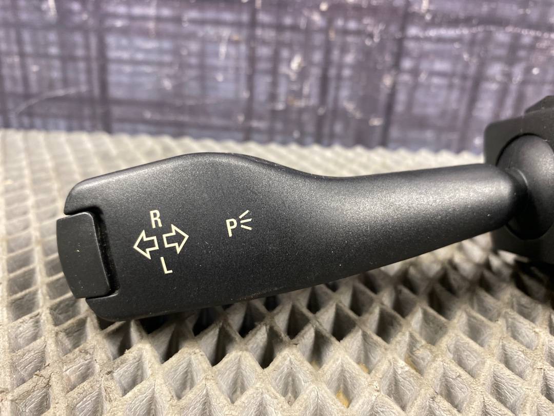 Подрулевой переключатель, 896 рублей, Красноярск