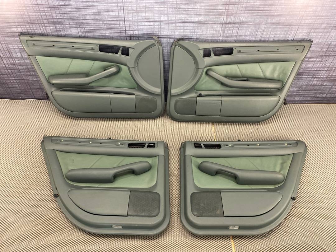 Комплект обшивок дверей, 3000 рублей, Красноярск