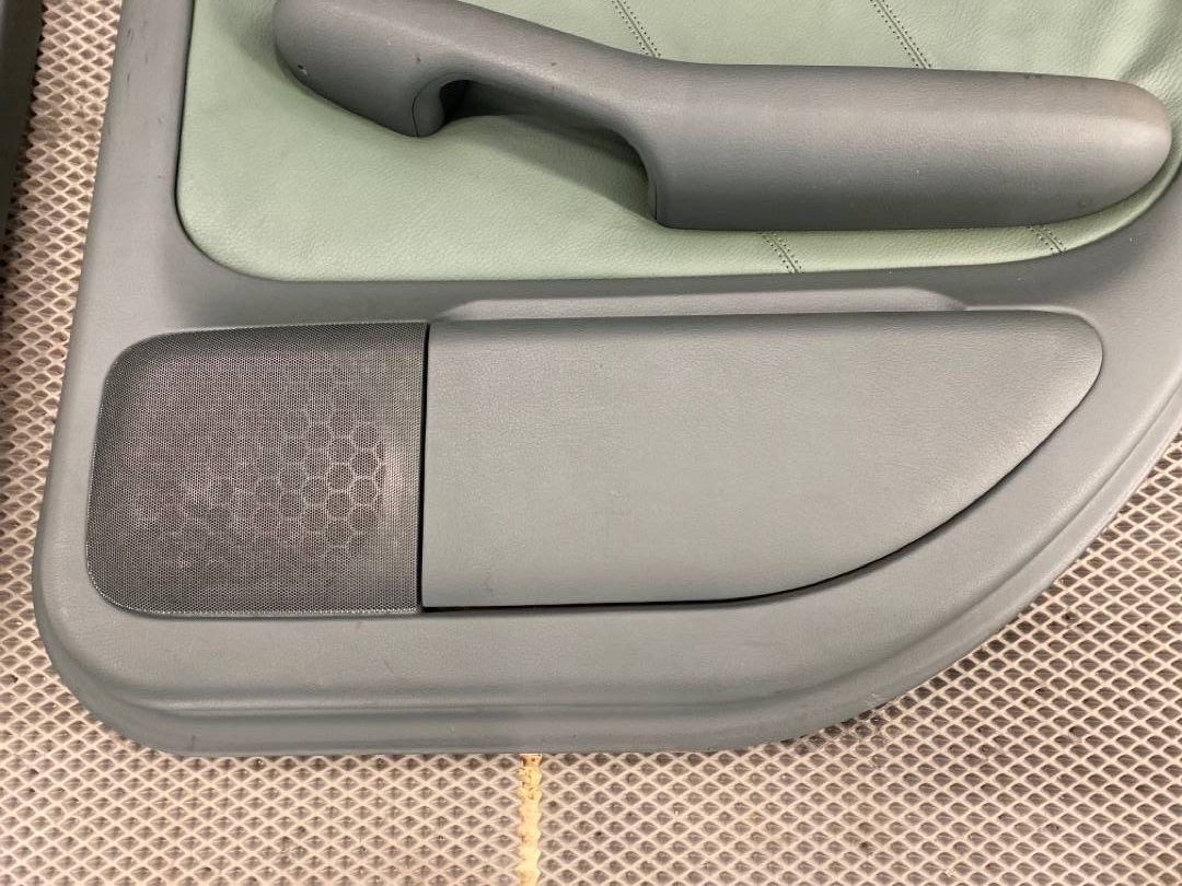 Комплект обшивок дверей, 3000 рублей, Красноярск