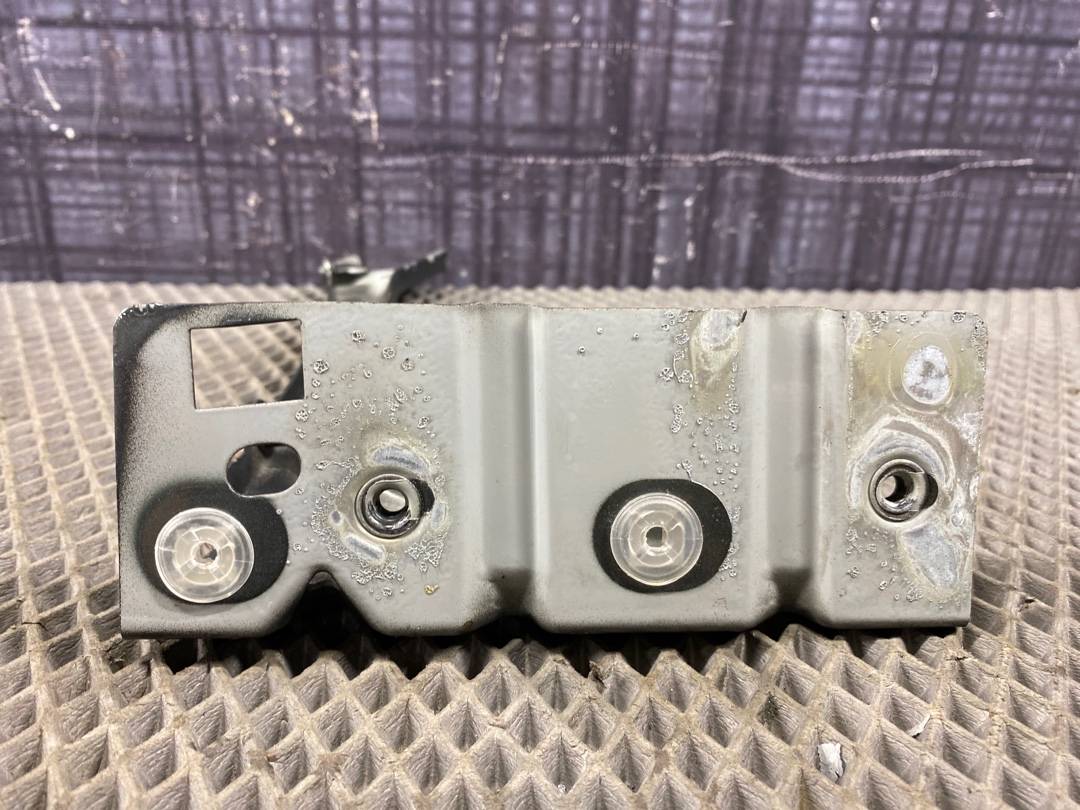 Крепление крыла, 400 рублей, Красноярск