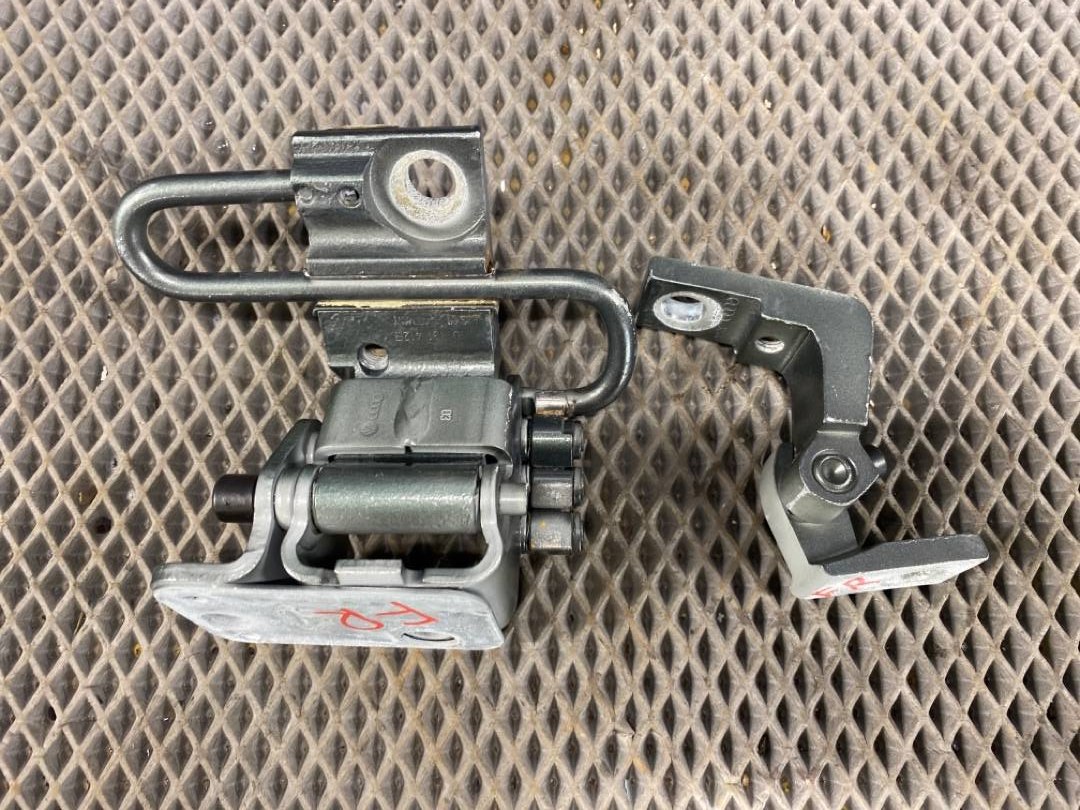 Петля двери, 1000 рублей, Красноярск