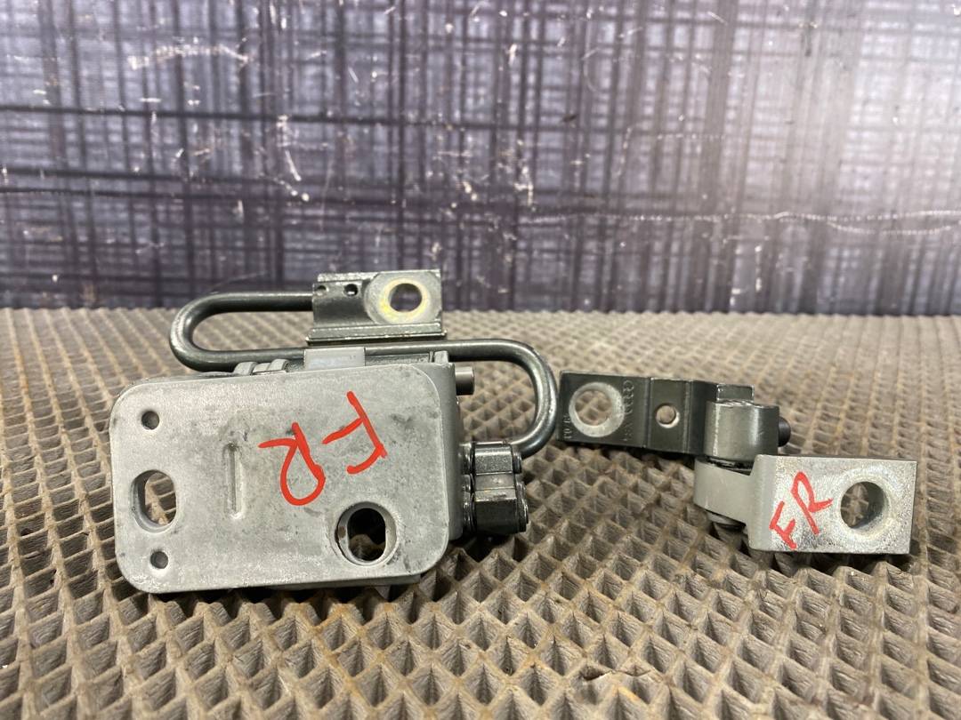 Петля двери, 1000 рублей, Красноярск