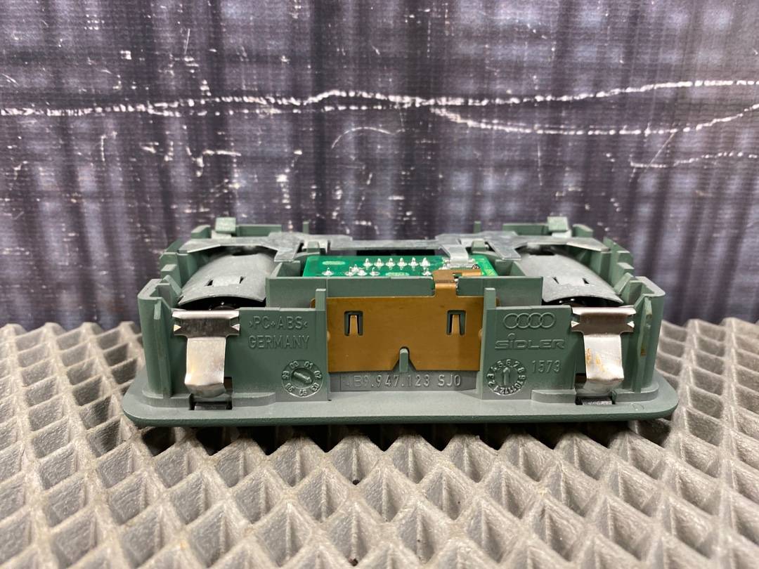 Плафон салона, 250 рублей, Красноярск