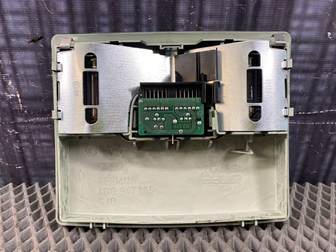 Плафон салона, 350 рублей, Красноярск