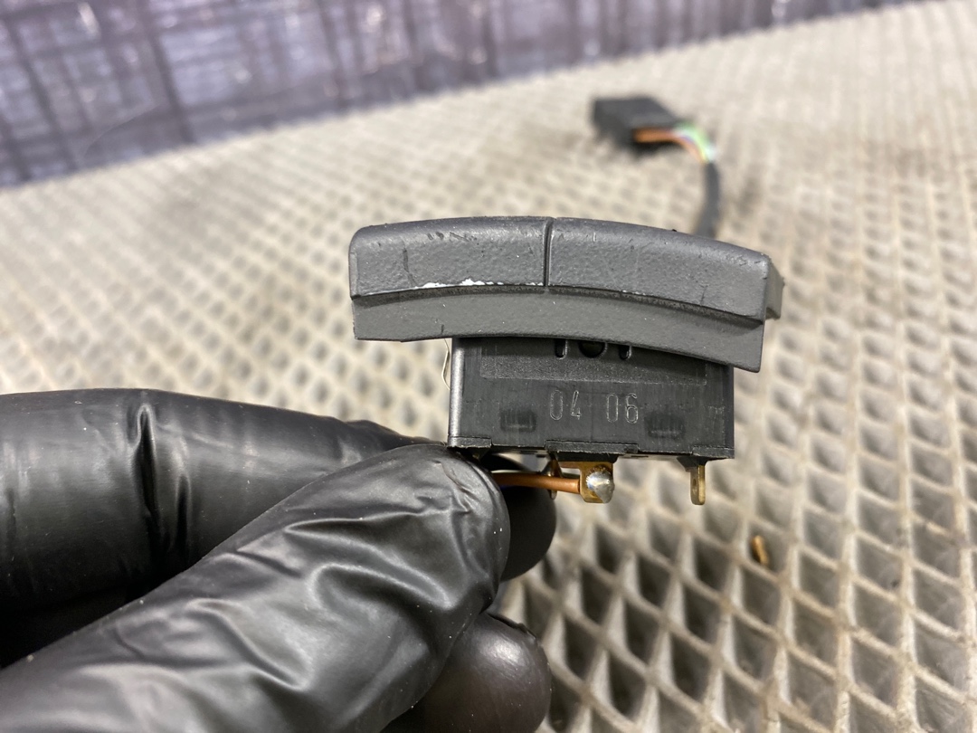 Кнопка центрального замка, 325 рублей, Красноярск