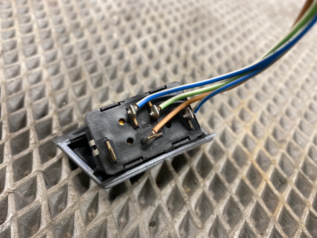 Кнопка центрального замка, 325 рублей, Красноярск