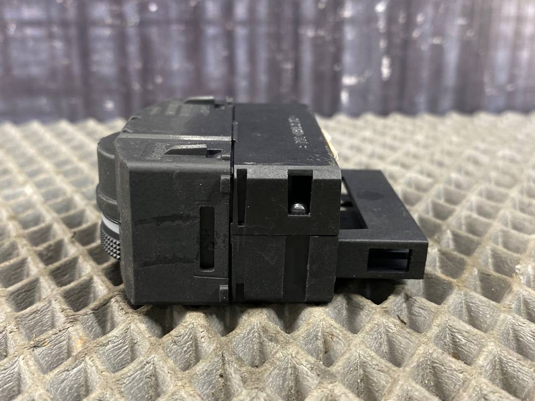 Кнопка яркости подсветки, 225 рублей, Красноярск