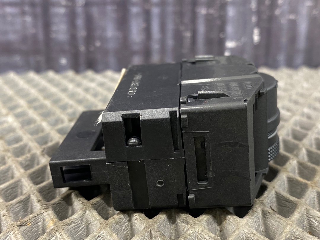 Кнопка яркости подсветки, 225 рублей, Красноярск