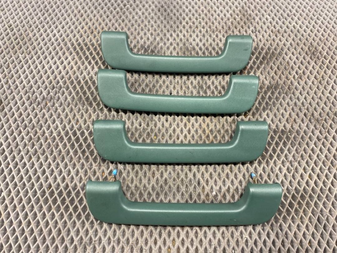 Потолочная ручка, 325 рублей, Красноярск