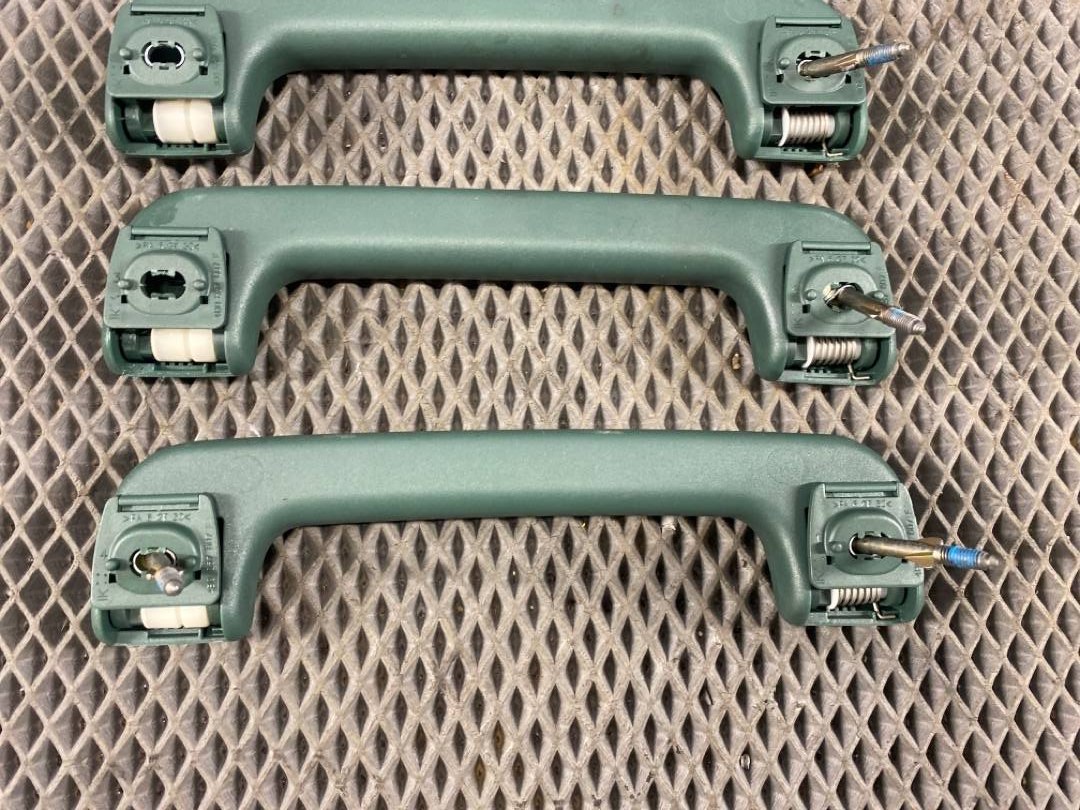 Потолочная ручка, 325 рублей, Красноярск