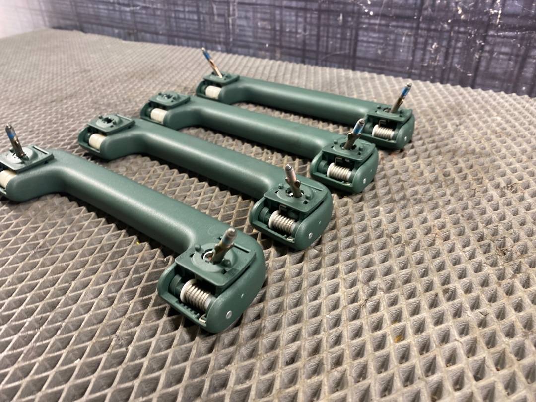 Потолочная ручка, 325 рублей, Красноярск