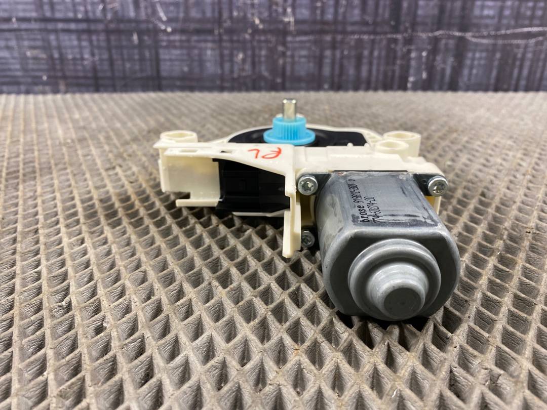 Мотор стеклоподъемника, 600 рублей, Красноярск