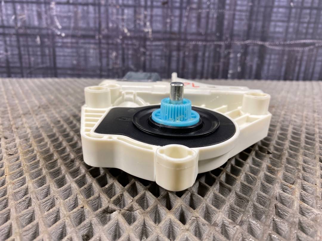 Мотор стеклоподъемника, 600 рублей, Красноярск