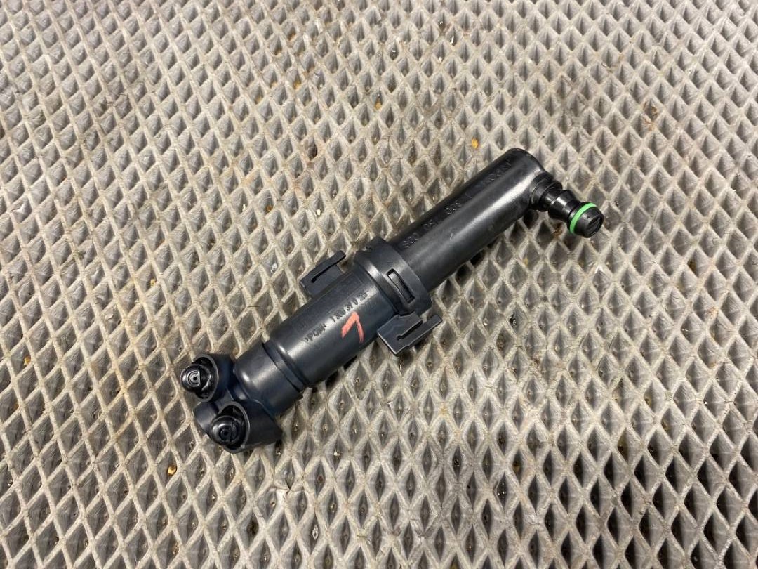 Форсунка омывателя фар, 1380 рублей, Красноярск