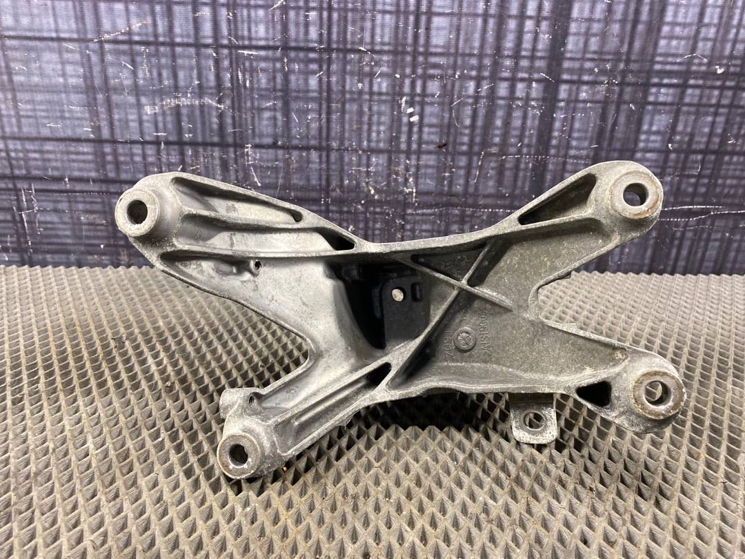 Опора двигателя, 720 рублей, Красноярск