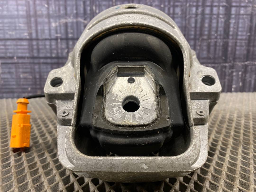 Подушка двигателя, 2820 рублей, Красноярск