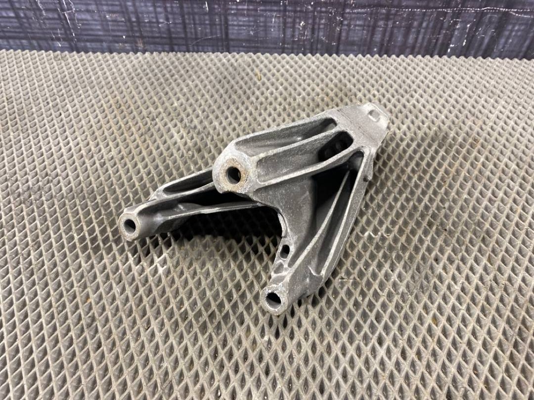 Кронштейн двигателя, 720 рублей, Красноярск