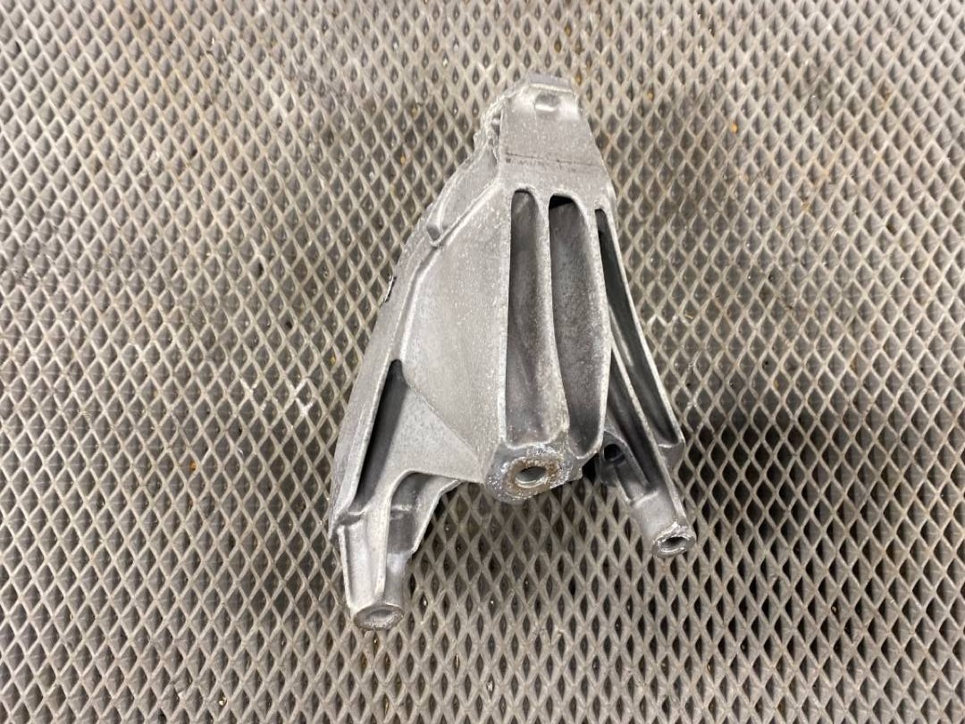 Кронштейн двигателя, 720 рублей, Красноярск