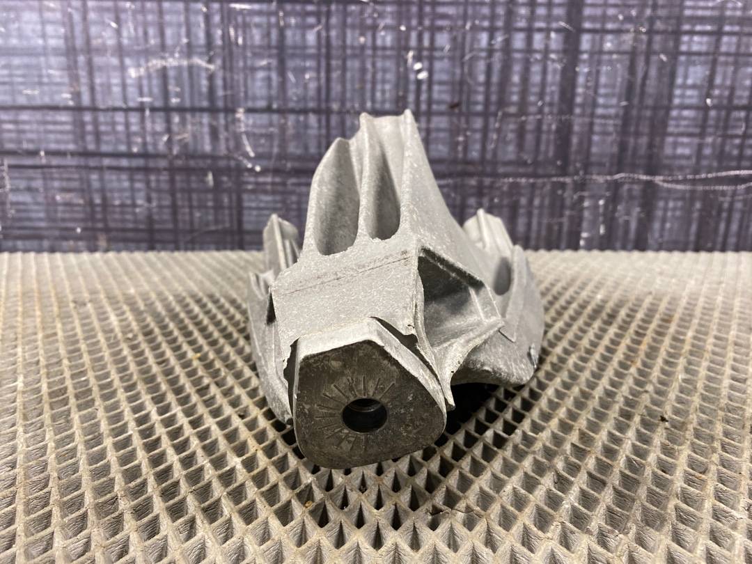 Кронштейн двигателя, 720 рублей, Красноярск