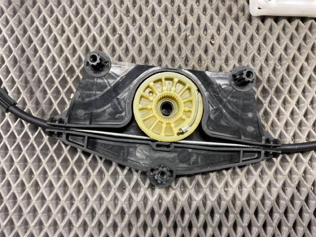 Стеклоподъемник, 1020 рублей, Красноярск