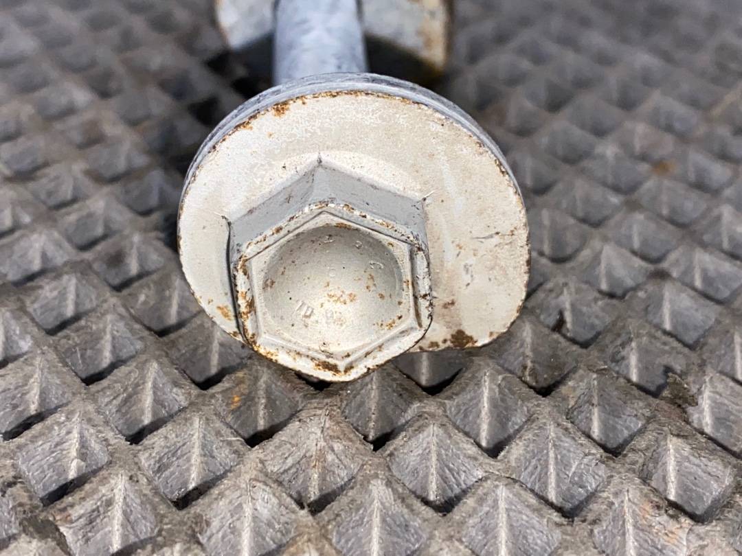 Болт развальный, 330 рублей, Красноярск