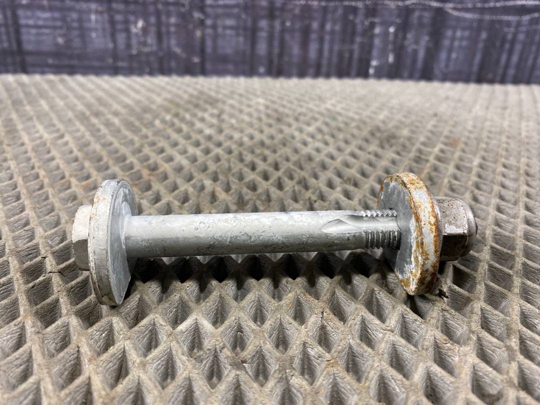 Болт развальный, 330 рублей, Красноярск