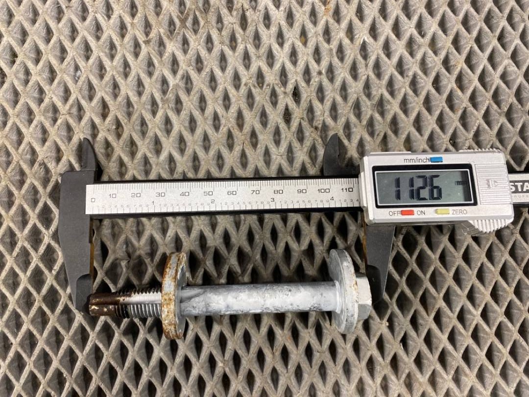 Болт развальный, 330 рублей, Красноярск