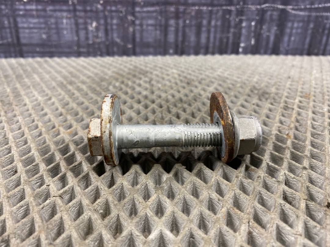 Болт развальный, 330 рублей, Красноярск