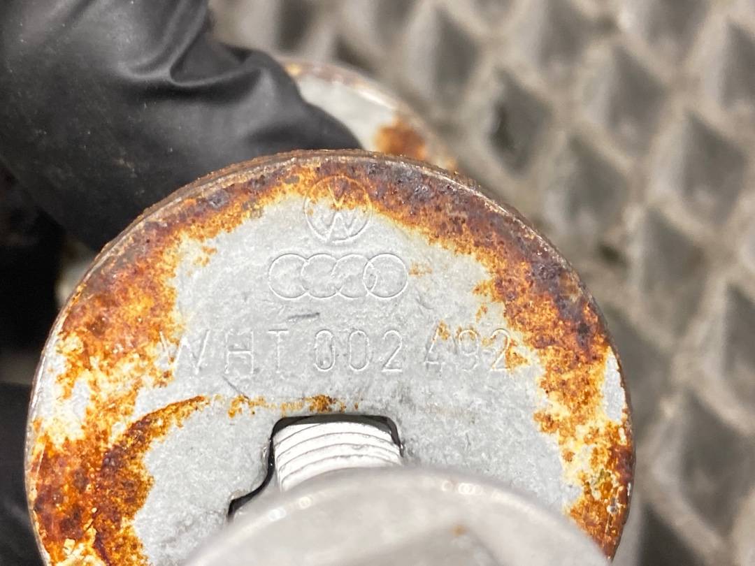 Болт развальный, 330 рублей, Красноярск