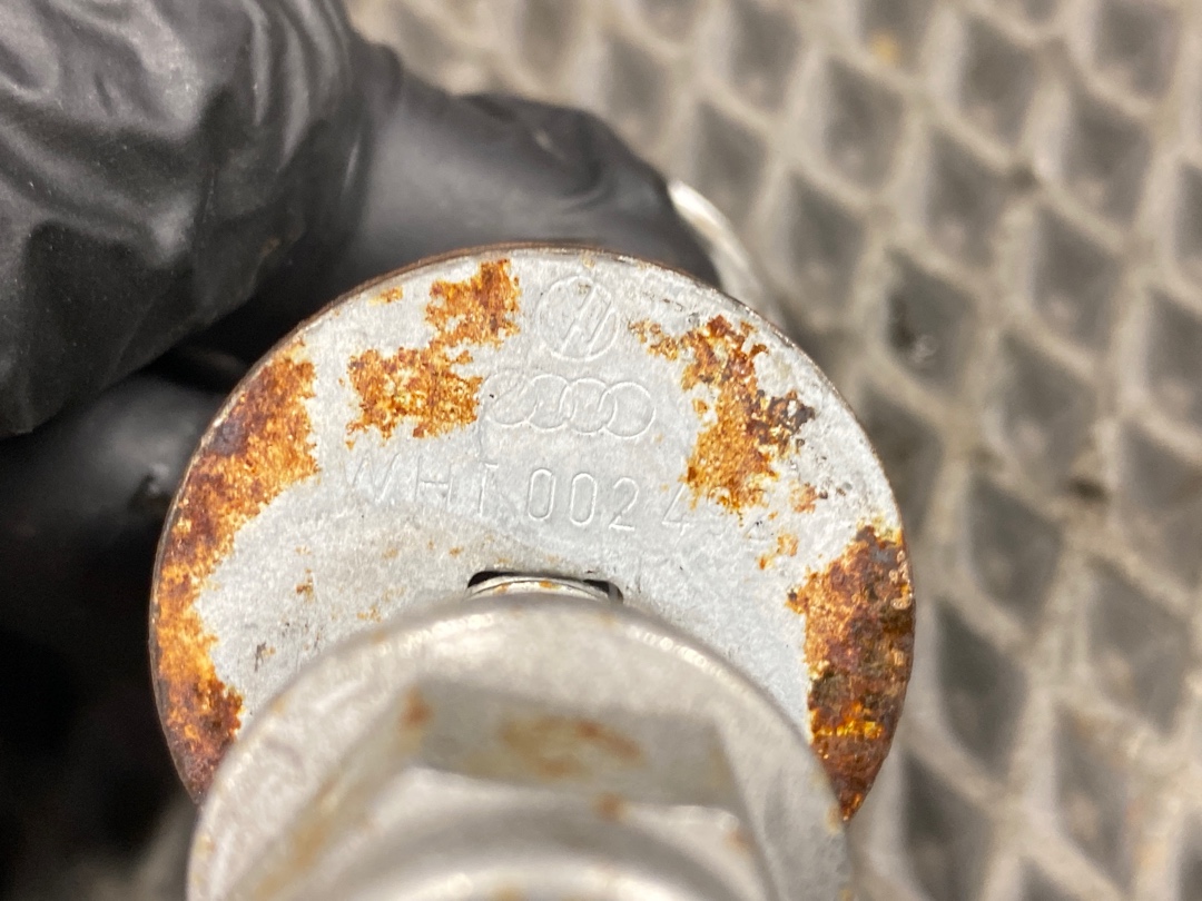 Болт развальный, 330 рублей, Красноярск