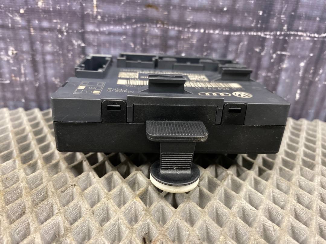 Блок управления дверьми, 900 рублей, Красноярск