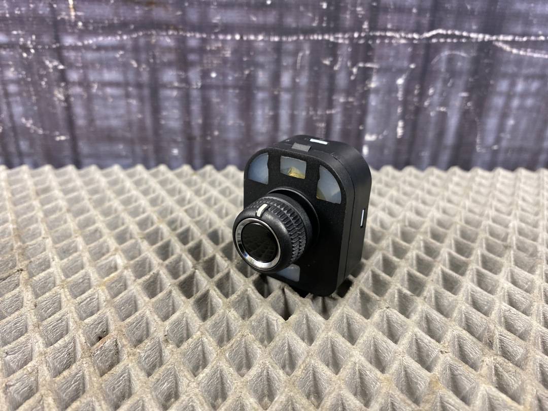 Кнопка регулировки зеркал, 660 рублей, Красноярск