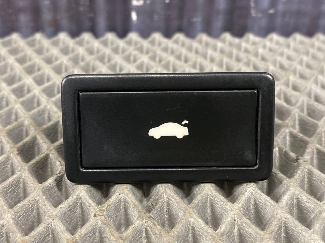 Кнопка открывания багажника, 1500 рублей, Красноярск