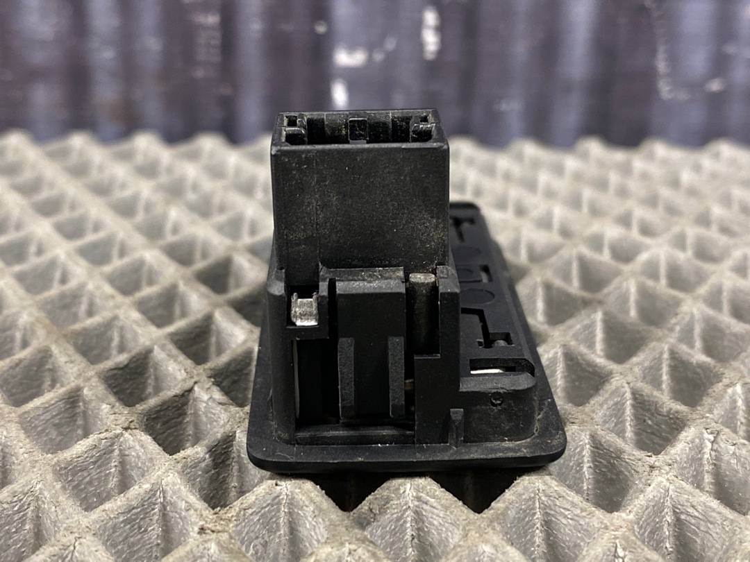 Кнопка открывания багажника, 1500 рублей, Красноярск