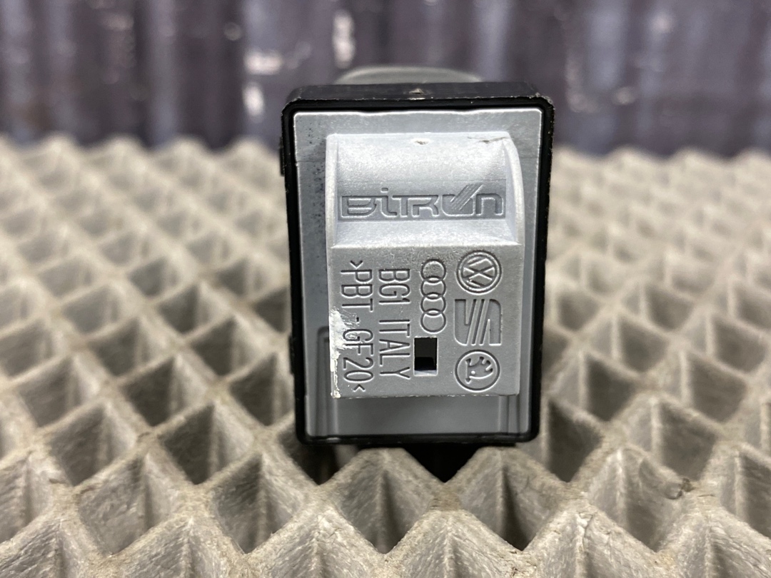 Кнопка стеклоподъемника, 330 рублей, Красноярск