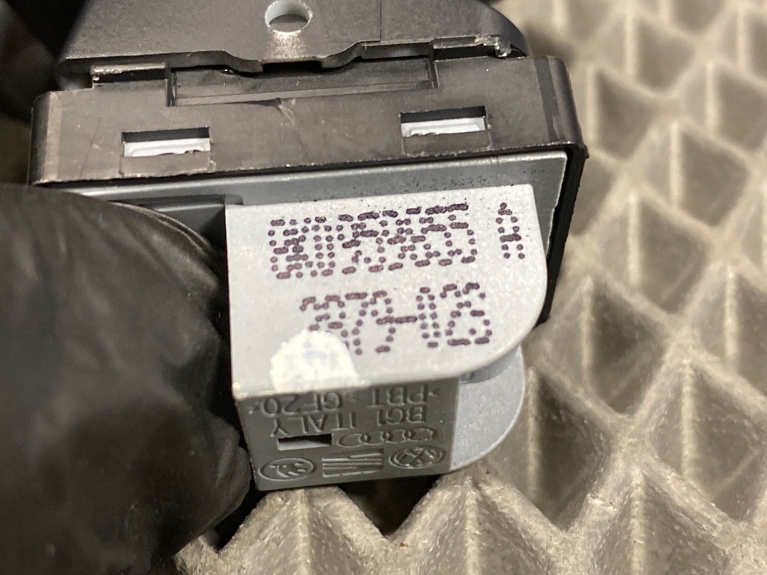 Кнопка стеклоподъемника, 330 рублей, Красноярск