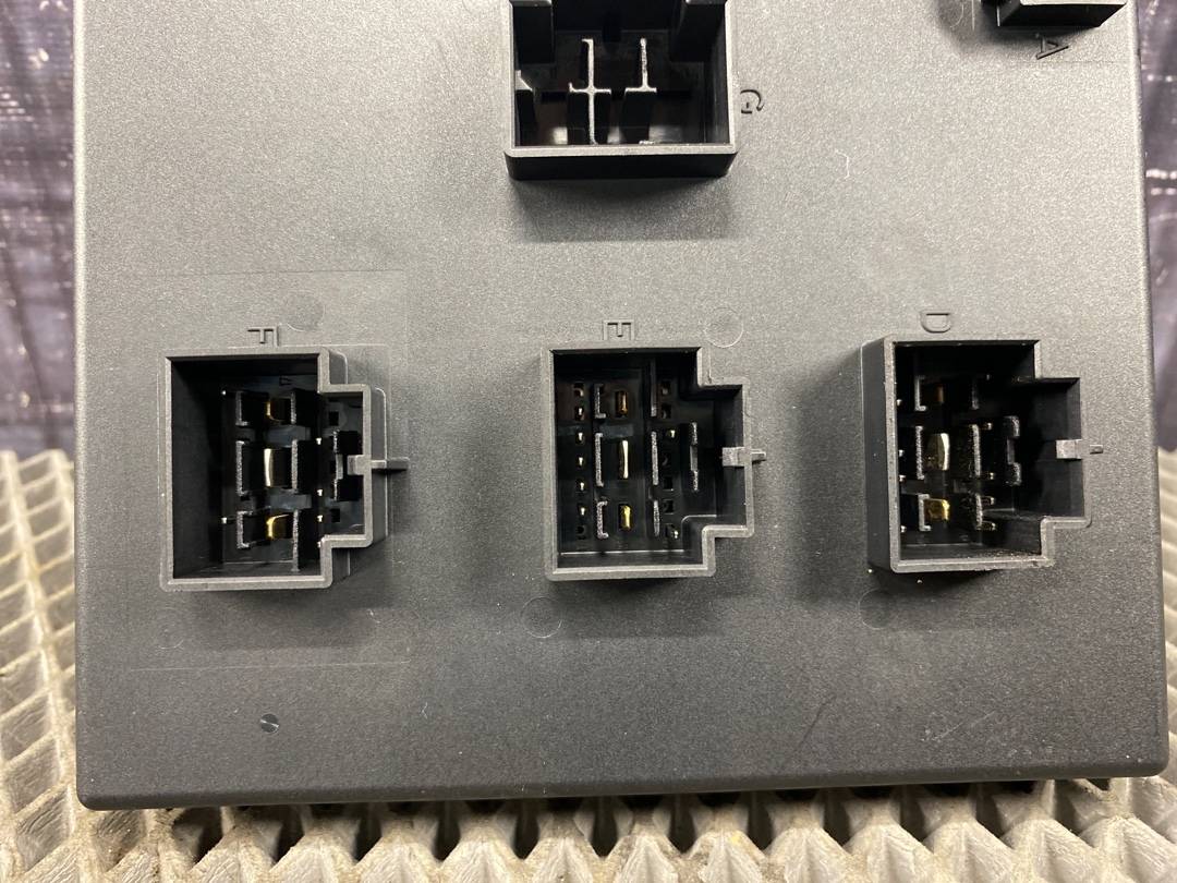 Блок управления бортовой сети, 1860 рублей, Красноярск